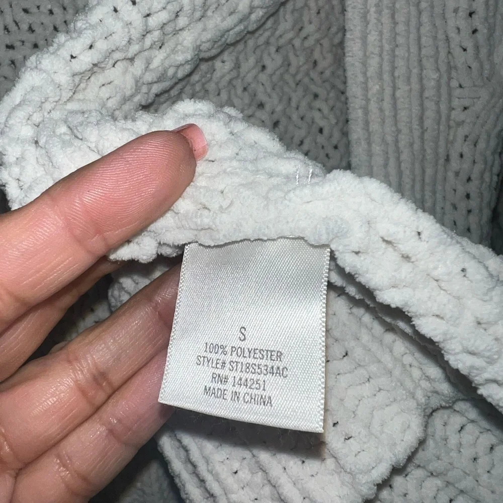 HARPER Heritage cream knitted super soft cardigan sweater Size S.